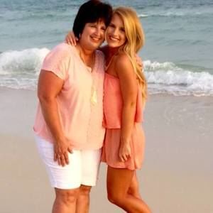 Meet your Posher, Whitney